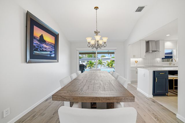 2281 SE 11th Street, Pompano Beach, FL 33062