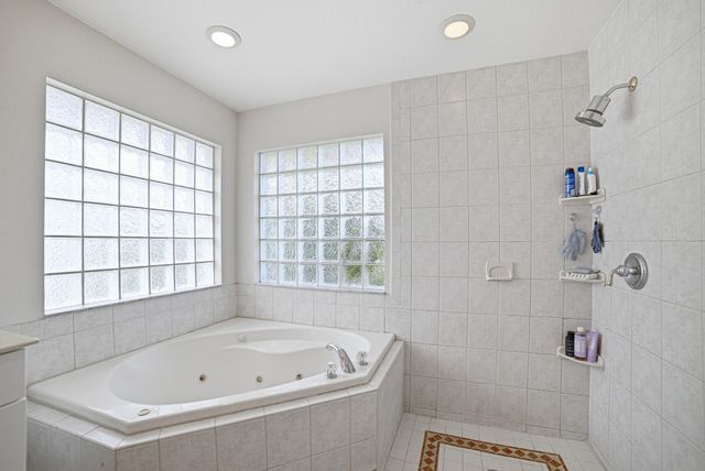 2281 SE 11th Street, Pompano Beach, FL 33062