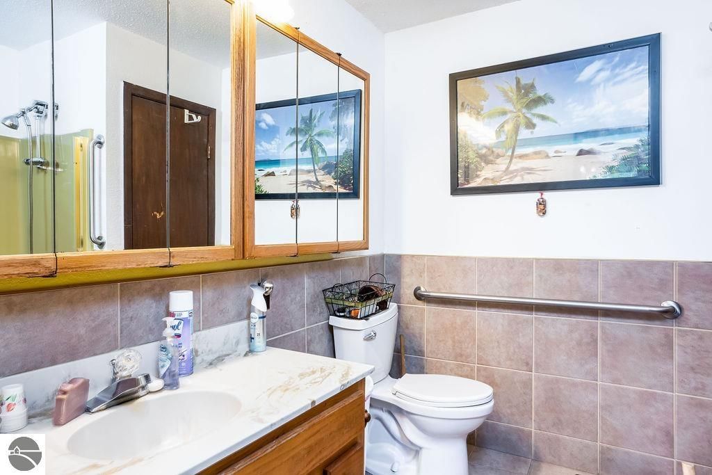 Image 17 of property listing at 3175 Strand Road, Muskegon, MI 49445