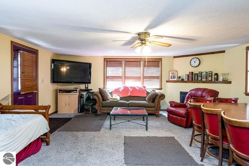 Image 21 of property listing at 3175 Strand Road, Muskegon, MI 49445