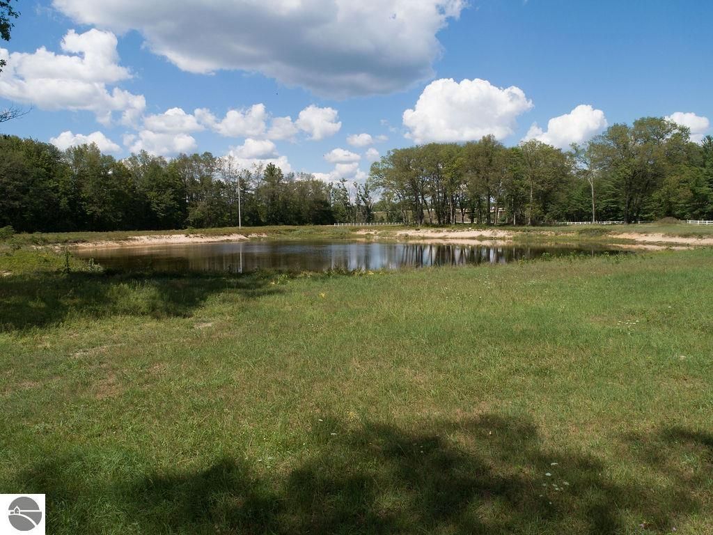 Image 63 of property listing at 3175 Strand Road, Muskegon, MI 49445