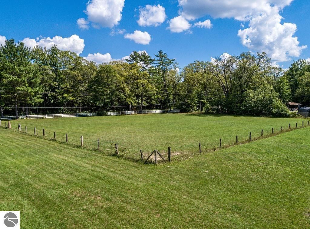 Image 65 of property listing at 3175 Strand Road, Muskegon, MI 49445