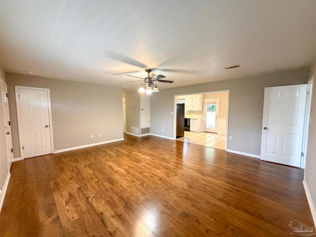 420 E Ten Mile Rd, Pensacola, FL 32534