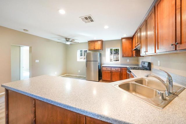 1698 Griffith Road, Ramona, CA 92065