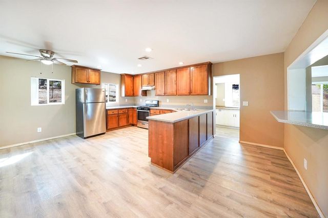 1698 Griffith Road, Ramona, CA 92065