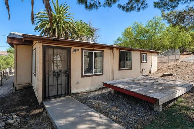 1698 Griffith Road, Ramona, CA 92065