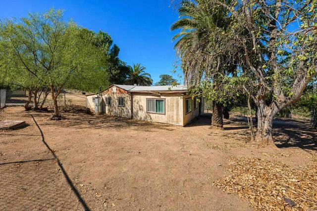 1698 Griffith Road, Ramona, CA 92065