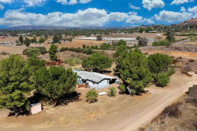1698 Griffith Road, Ramona, CA 92065