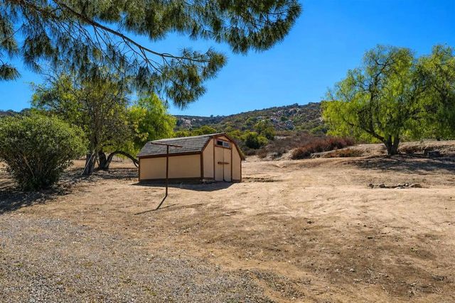 1698 Griffith Road, Ramona, CA 92065