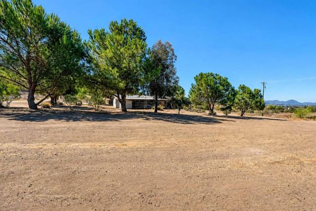 1698 Griffith Road, Ramona, CA 92065
