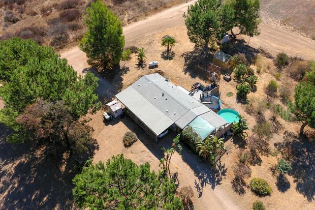 1698 Griffith Road, Ramona, CA 92065