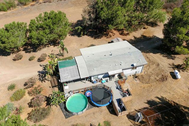 1698 Griffith Road, Ramona, CA 92065