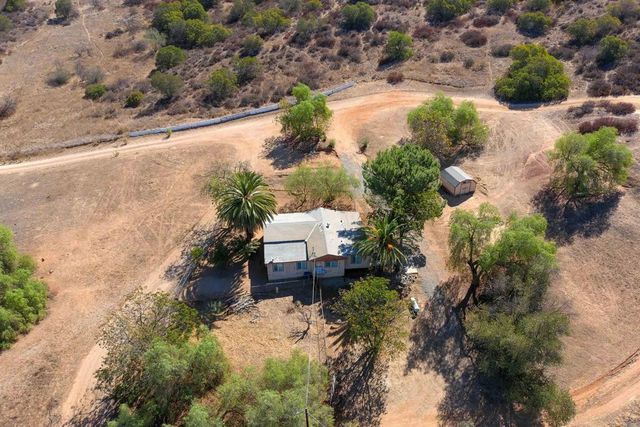 1698 Griffith Road, Ramona, CA 92065