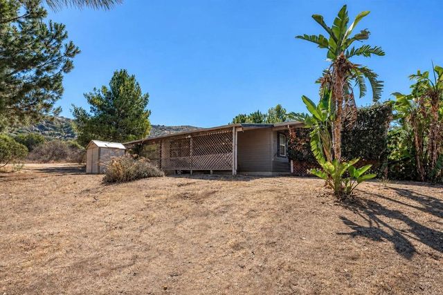 1698 Griffith Road, Ramona, CA 92065