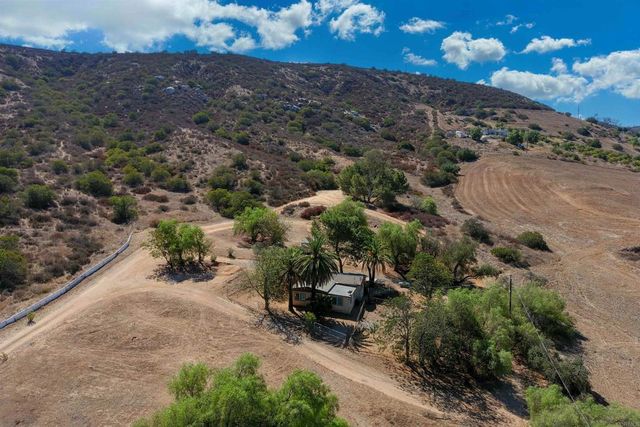 1698 Griffith Road, Ramona, CA 92065