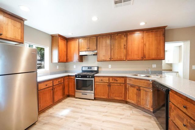 1698 Griffith Road, Ramona, CA 92065