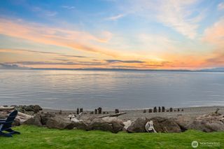 2508 Sunlight Beach Road, Clinton, WA 98236