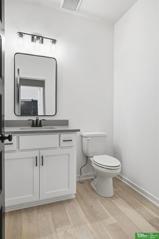 5717 N 197th Avenue, Elkhorn, NE 68022