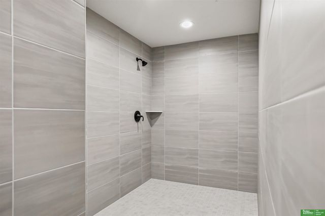 5717 N 197th Avenue, Elkhorn, NE 68022