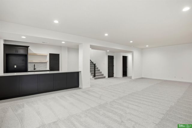 5717 N 197th Avenue, Elkhorn, NE 68022