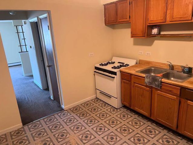 4825 W 31st Street 3W, Cicero, IL 60804