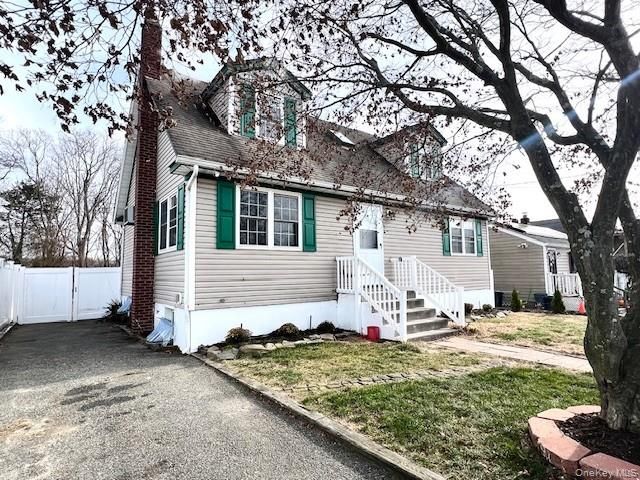 51 Clinton Avenue, Patchogue, NY 11772