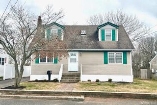 51 Clinton Avenue, Patchogue, NY 11772