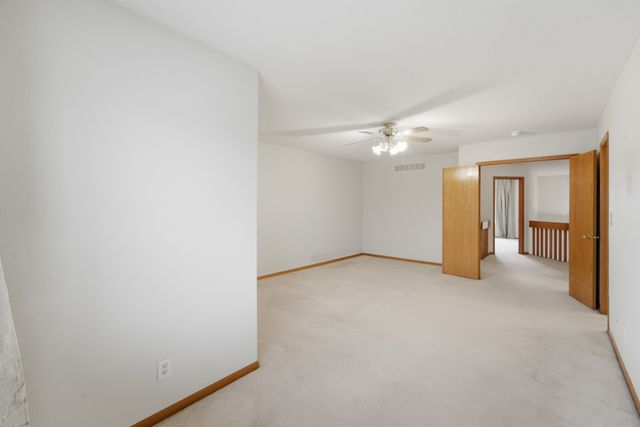 9205 Greenspire Drive 3, West Des Moines, IA 50266