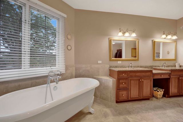 824 Shibley Avenue, Park Ridge, IL 60068