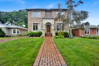 824 Shibley Avenue, Park Ridge, IL 60068
