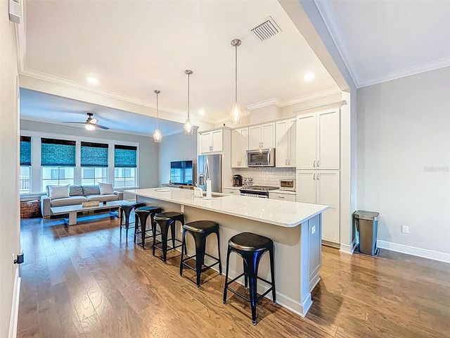 19915 GULF BLVD 605 605, Indian Shores, FL 33785