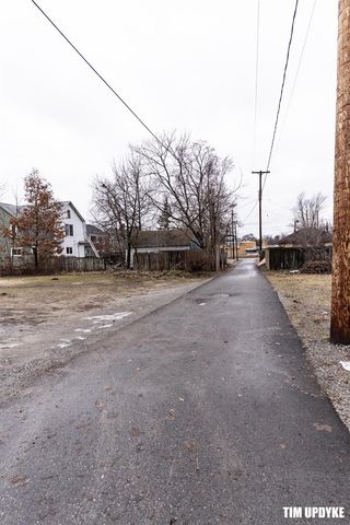 1441 Leahy Street, Muskegon, MI 49442