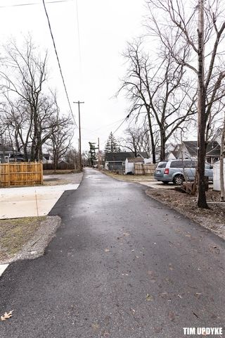 1441 Leahy Street, Muskegon, MI 49442