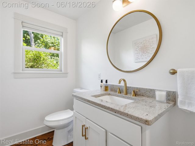 10125 Borgman Avenue, Huntington Woods, MI 48070
