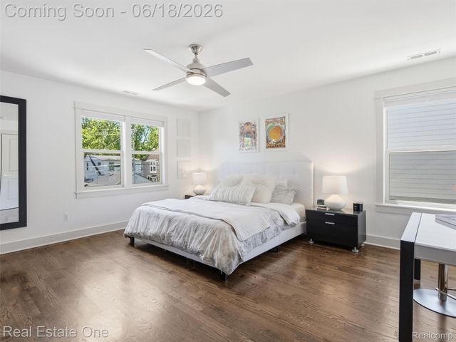 10125 Borgman Avenue, Huntington Woods, MI 48070