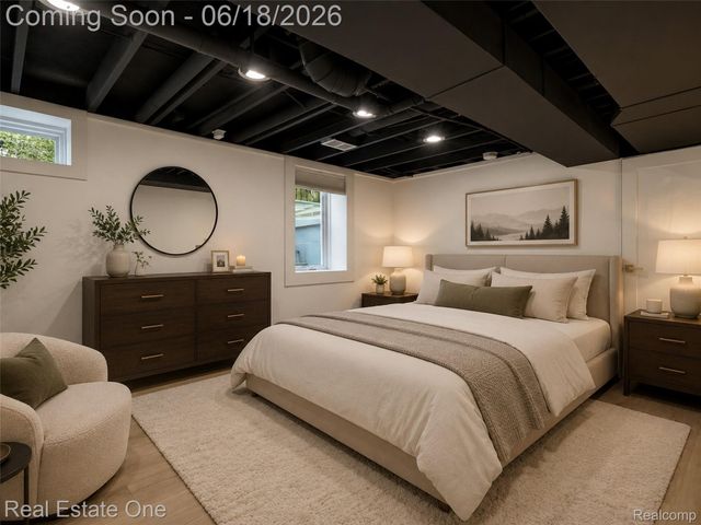 10125 Borgman Avenue, Huntington Woods, MI 48070