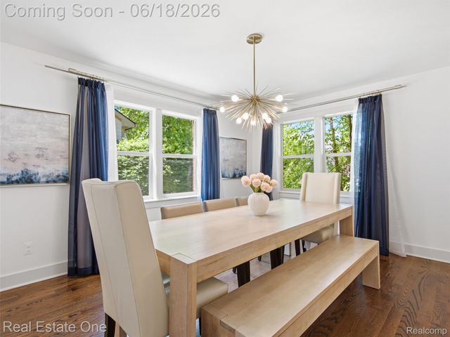 10125 Borgman Avenue, Huntington Woods, MI 48070