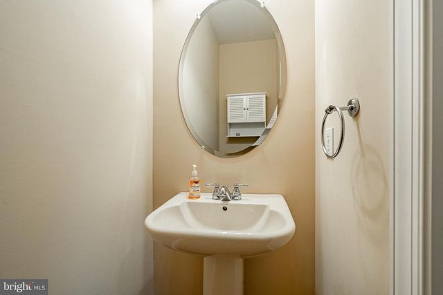 121 AUGUSTA DR, Honey Brook, PA 19344