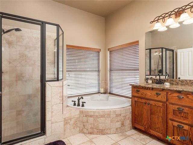 1801 County Road 470, Coupland, TX 78615