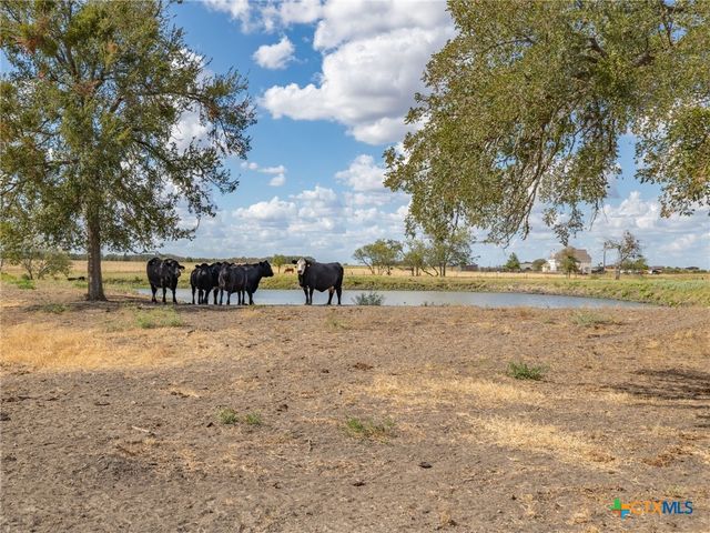 1801 County Road 470, Coupland, TX 78615