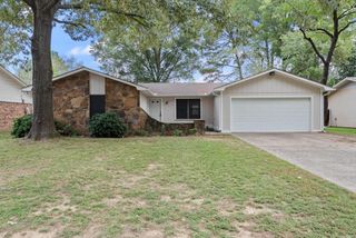 22 Woodlawn Drive, Conway, AR 72034