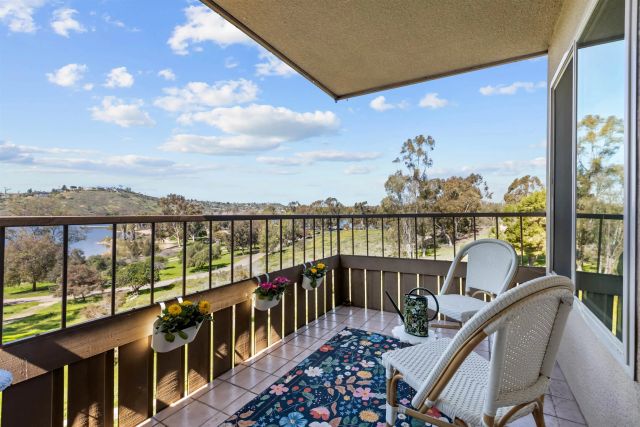 5704 BALTIMORE DRIVE 325, La Mesa, CA 91942