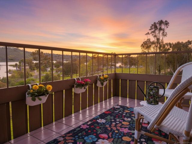 5704 BALTIMORE DRIVE 325, La Mesa, CA 91942