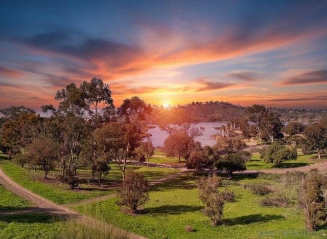 5704 BALTIMORE DRIVE 325, La Mesa, CA 91942