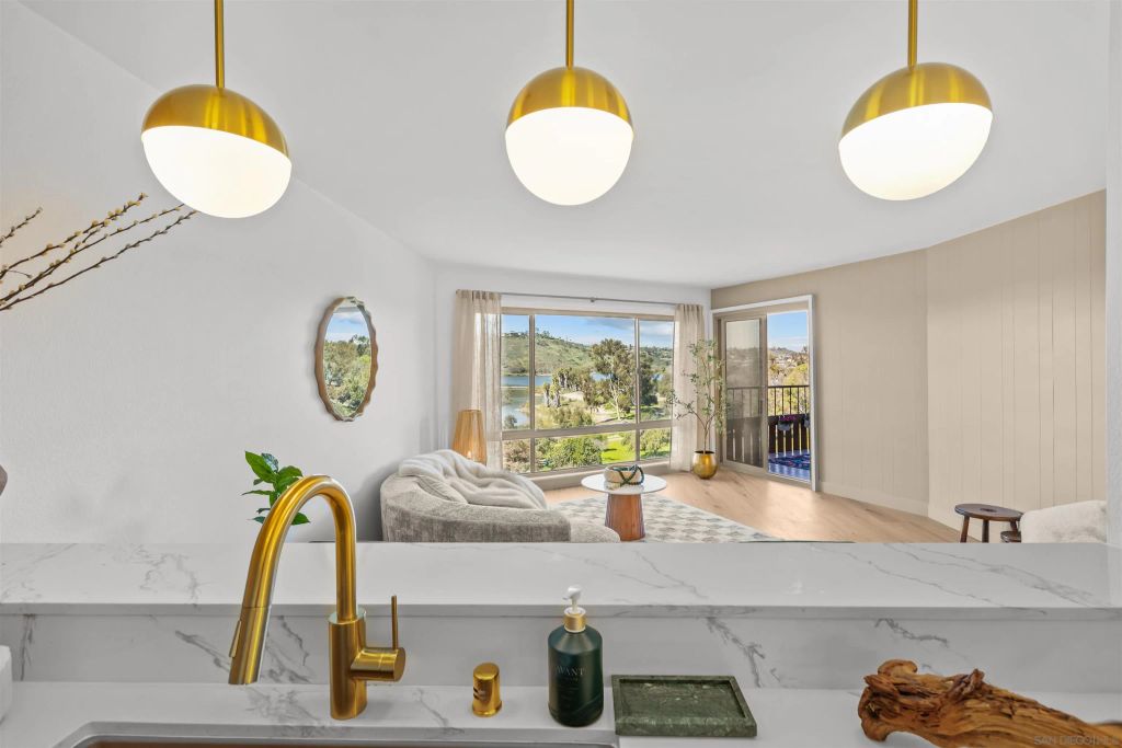 5704 BALTIMORE DRIVE 325, La Mesa, CA 91942