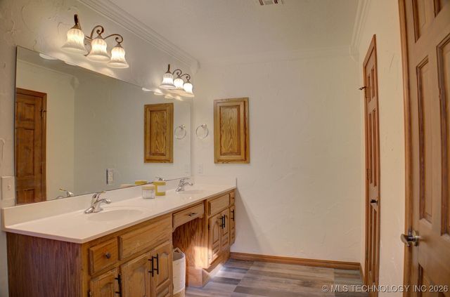 8637 S 73rd East Avenue, Tulsa, OK 74133