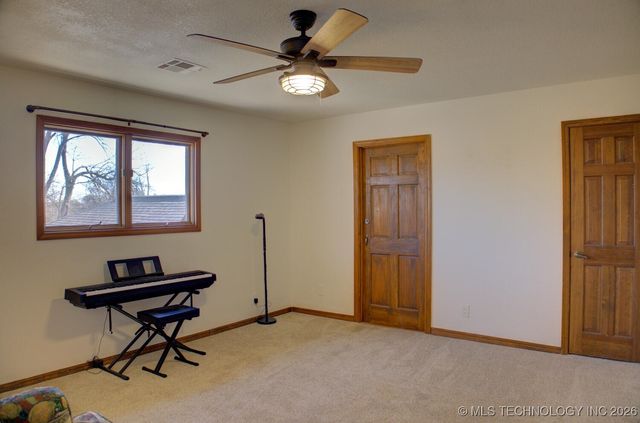 8637 S 73rd East Avenue, Tulsa, OK 74133