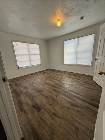 1816 Elizabeth St, Corpus Christi, TX 78404
