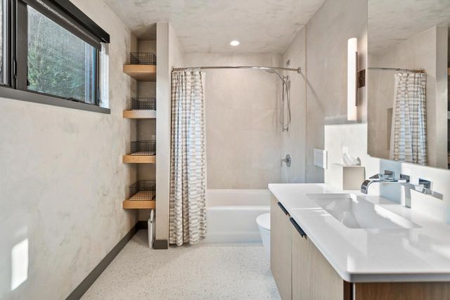 N7299 County Rd C, Plymouth, WI 53073