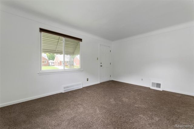 12000 Bramell, Redford, MI 48239
